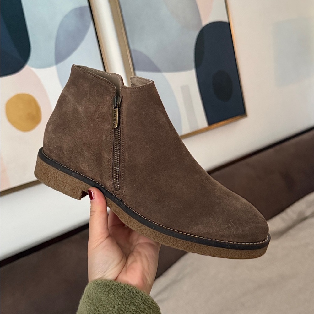Italeau Foliana Weatherproof Leather Bootie. Size 39/ 8.5 Nut - Picture 11 of 12